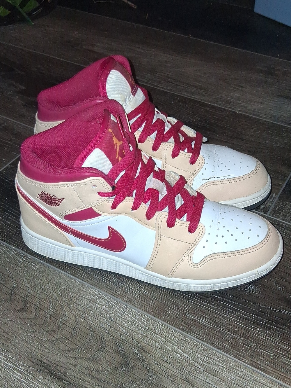 Jordan 1s - Picture 7 of 7